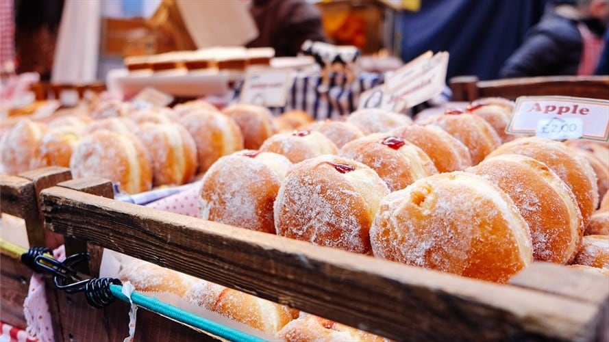 Camión de donas incendiado genera 'llanto' a policías . Foto: Pixabay