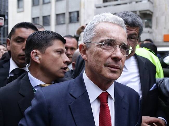 Álvaro Uribe conservará su condición de imputado. Foto: Colprensa / DIEGO PINEDA