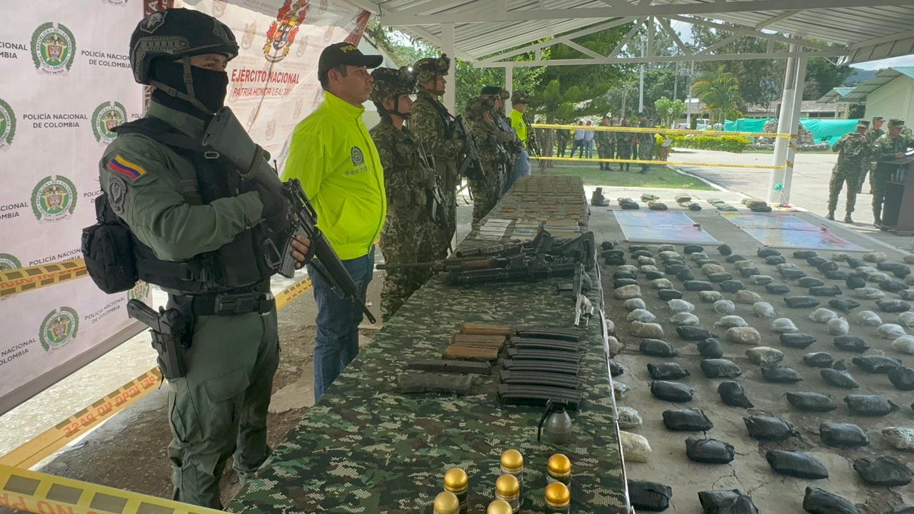 Ubican arsenal de las disidencias en el Catatumbo. Foto: Ejército Nacional.