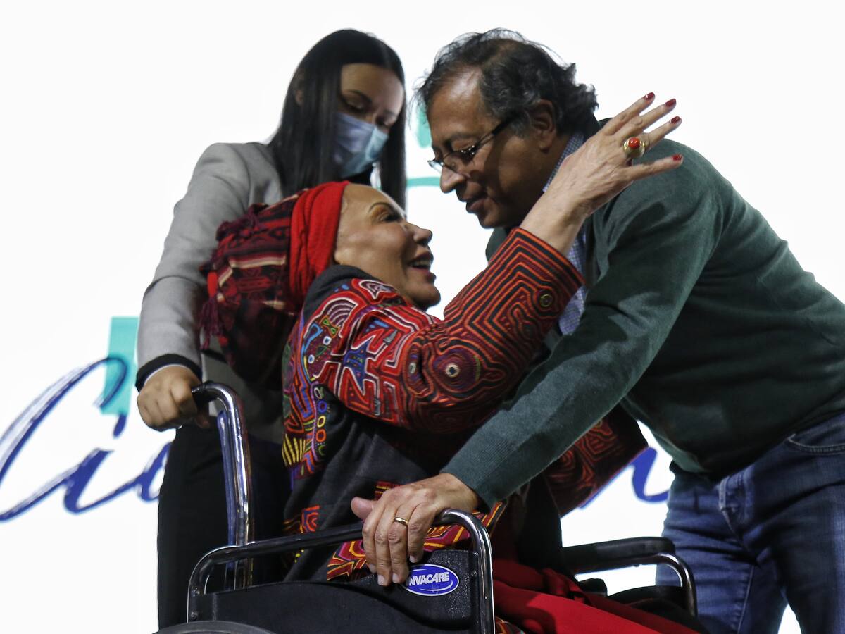 “Piedad dice que no se tomó fotos, pero Petro sí fue y se las tomó”: María Jimena Duzán sobre advertencia de trampa al Pacto