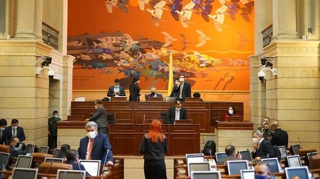 Proyecto que da descuento del 10% en el SOAT de quienes no se accidenten pasó su último debate. Foto: Colprensa