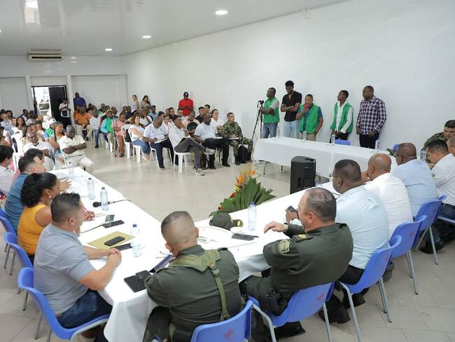 El gobierno departamental realizó una reunión con las fuerzas vivas con el objetivo de analizar la situación y ejecutar medidas que permitan afrontar la problemática. Crédito: Gobernación del Cauca.