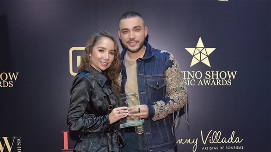 Jessi Uribe y Paola Jara celebraron la compra de lujoso apartamento. Foto: Colprensa-Externos