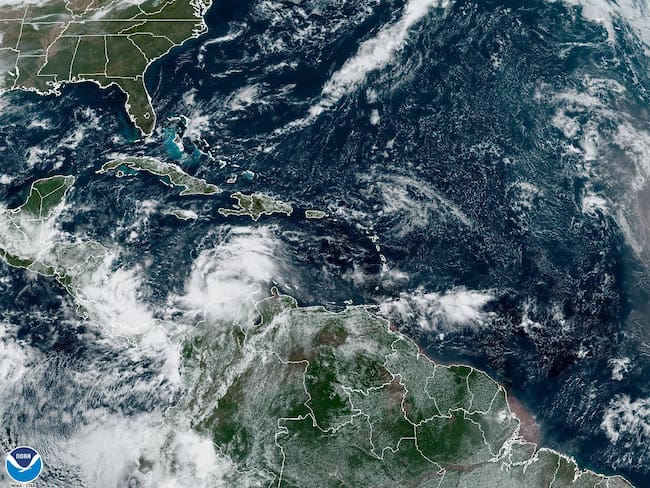 La tormenta tropical Julia. Foto: EFE/NOAA-NHC.
