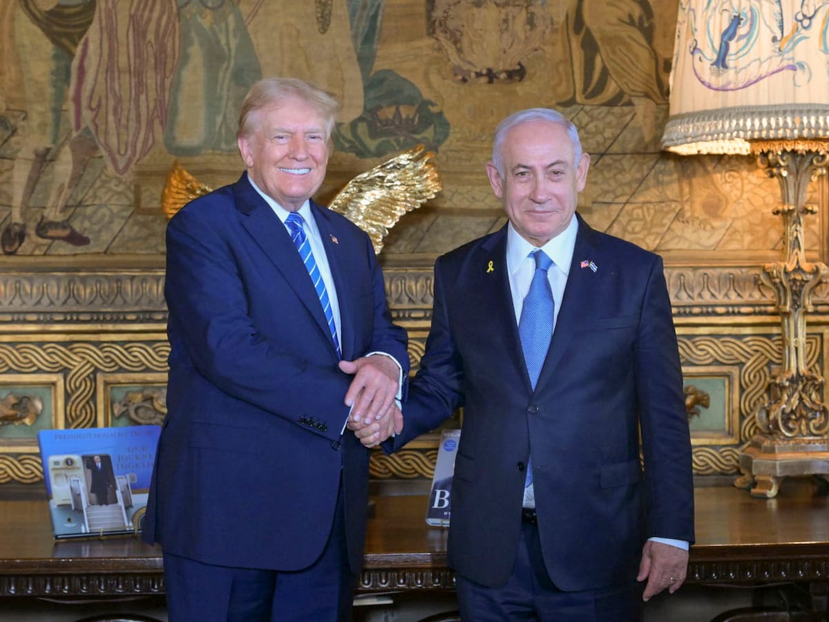 Expresidente Donald Trump se reúne con Benjamín Netanyahu en su residencia de Mar-a-Lago