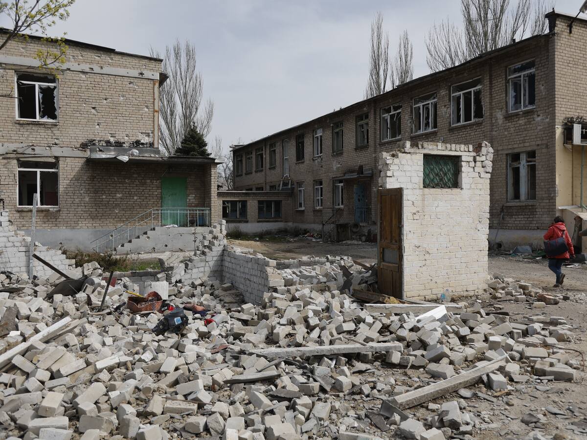 Rusia anuncia alto al fuego para sacar a los civiles de la acería de Mariúpol