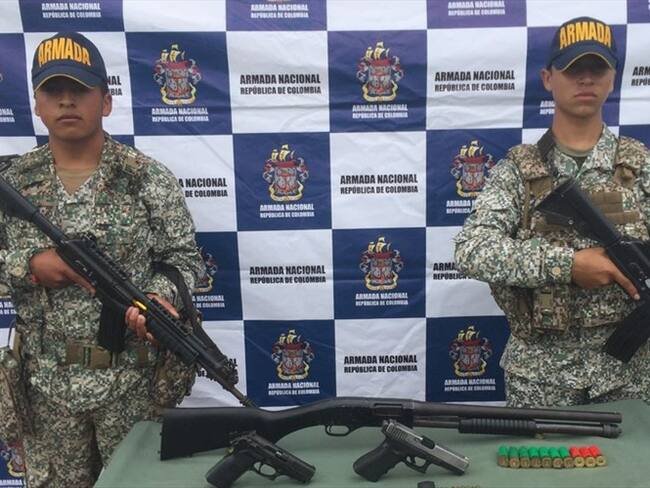 La Armada también incautó armas de fuego y munición de este grupo guerrillero. Foto: Armada Nacional