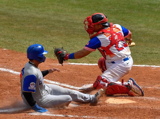 Colombia vs. Puerto Rico en la Serie del Caribe