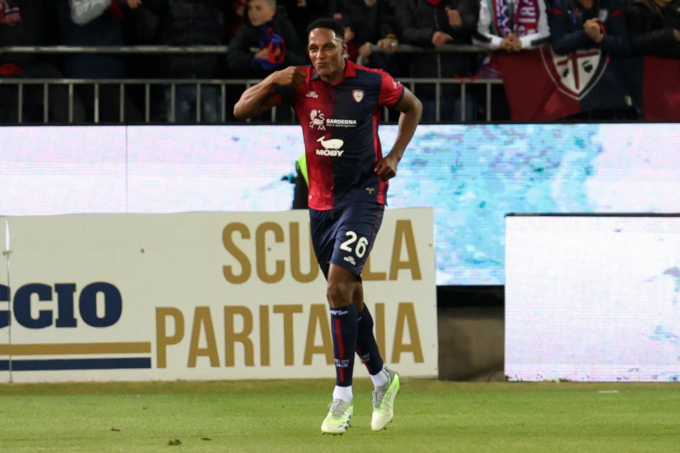 Cagliari (Italy), 19/04/2024.- Cagliari's Yerry Mina celebrates after scoring the 2-0 goal during the Italian Serie A soccer match between Cagliari Calcio and Juventus FC, in Cagliari, Italy, 19 April 2024. (Italia) EFE/EPA/FABIO MURRU