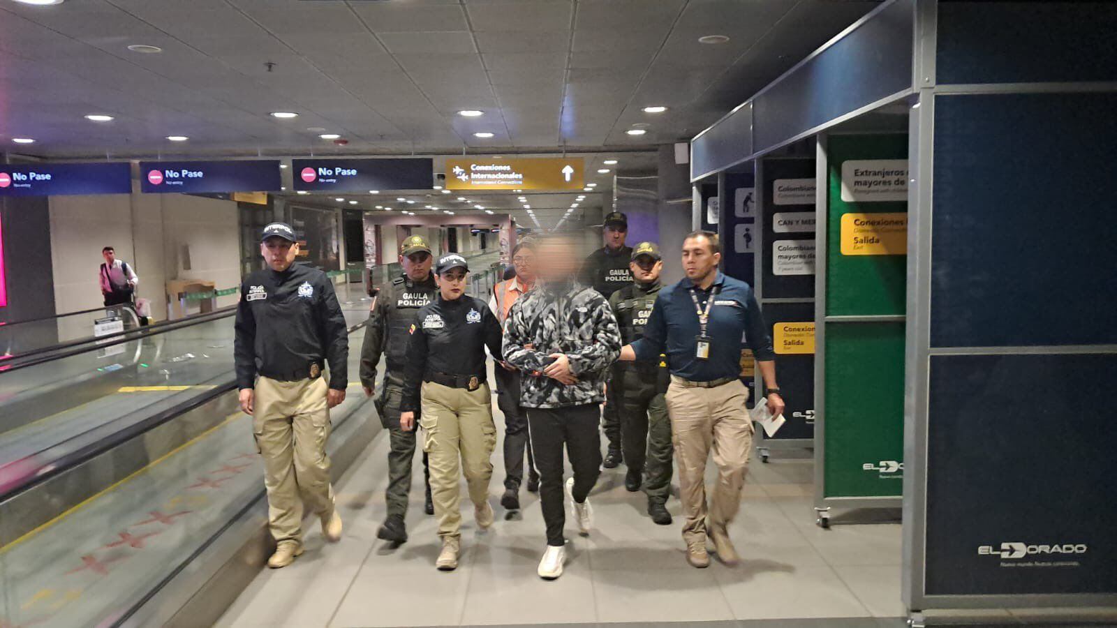 Llegada a colombia deconfeso asesino de sacerdote en Pereira (foto: Migración Colombia)