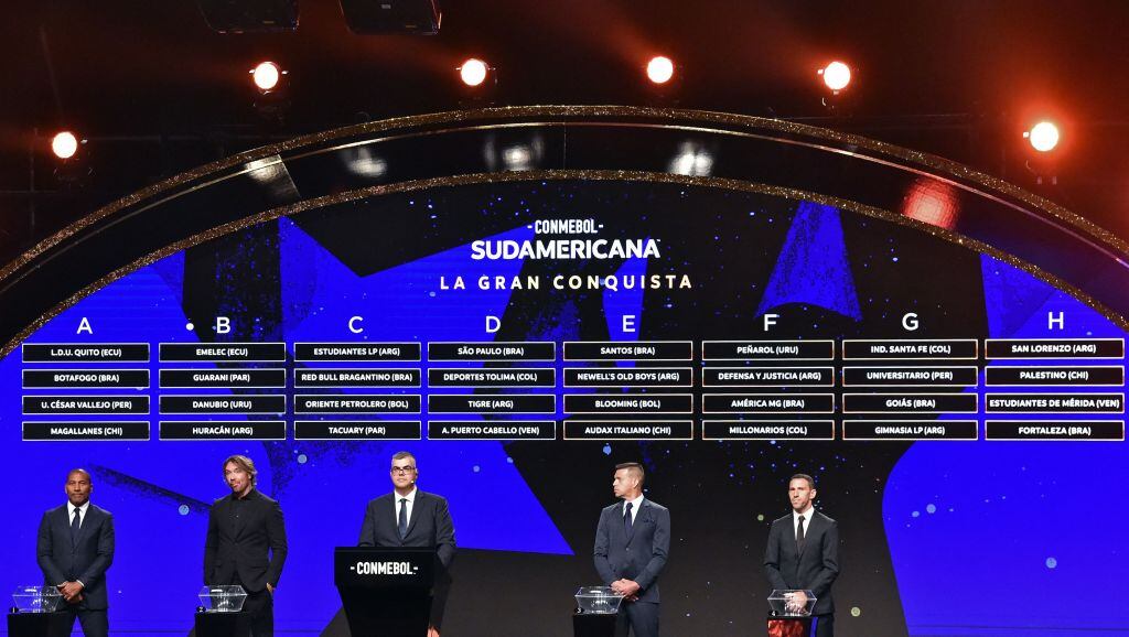 Sorteo fase de grupos Copa Sudamericana. 27 de marzo de 2023. Foto: NORBERTO DUARTE/AFP via Getty Images.