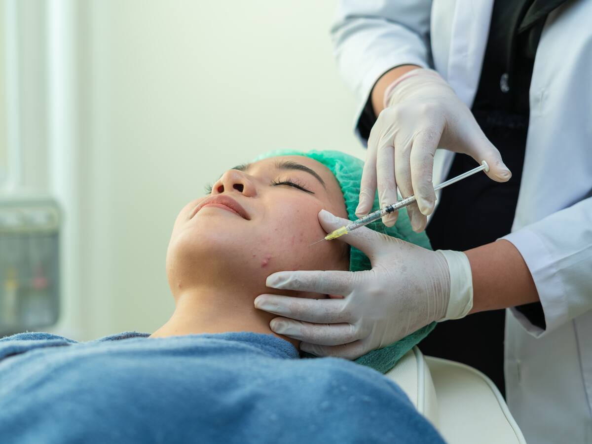 ASOCLICPER cuestionó proyecto que permite a odontólogos hacer cirugías estéticas: “no es su enfoque”