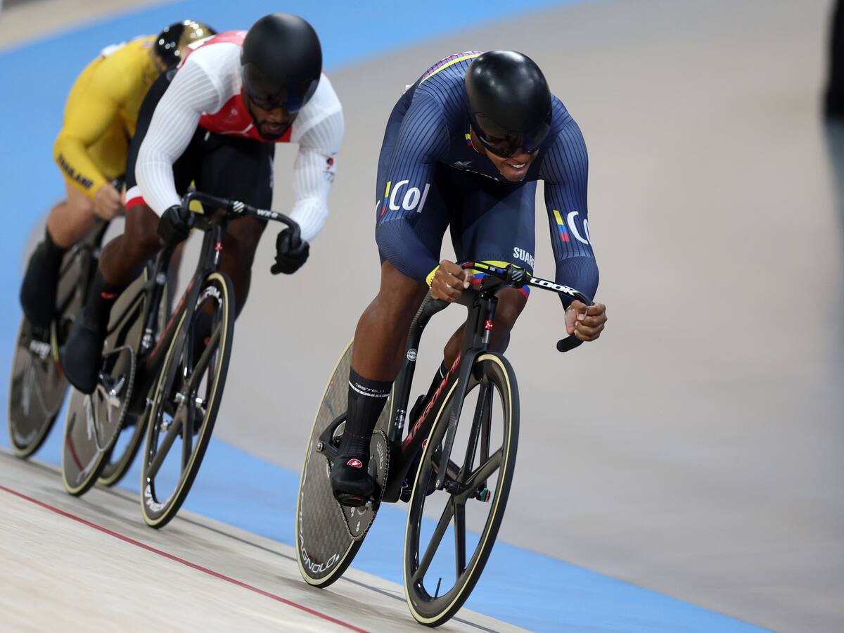 Kevin Quintero avanzó a cuartos de final del keirin masculino en París 2024