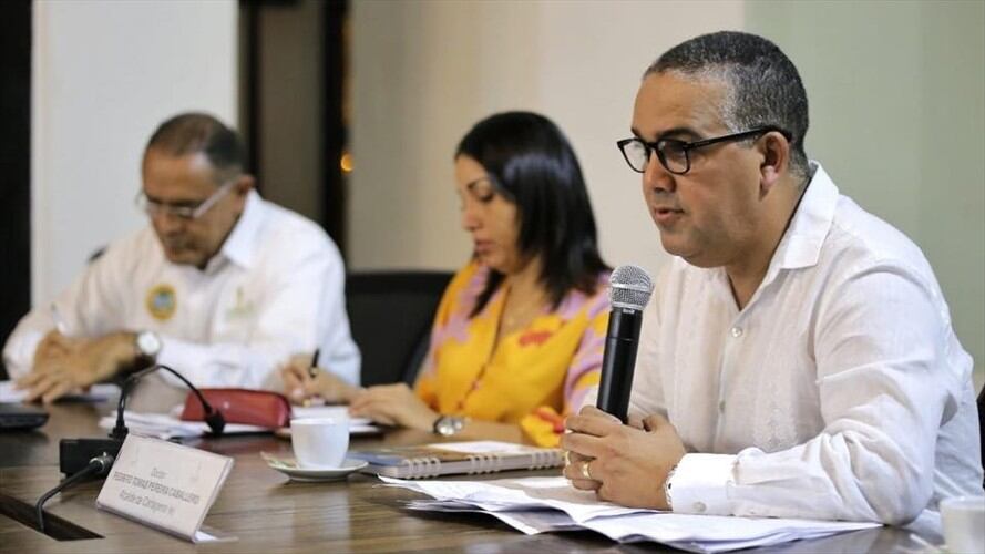La denuncia contra el alcalde (e) Pedrito Pereira y otros funcionarios se da por presuntos delitos de prevaricato por acción, peculado por apropiación y contrato sin cumplimiento de requisitos legales. Foto: Antonio Canchila