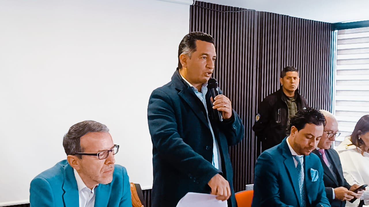 El secretario de Transparencia de la Presidencia de la República, Andrés Idárraga Franco, presidió la mesa anticorrupción realizada en Tunja, Boyacá / Foto: W Radio.