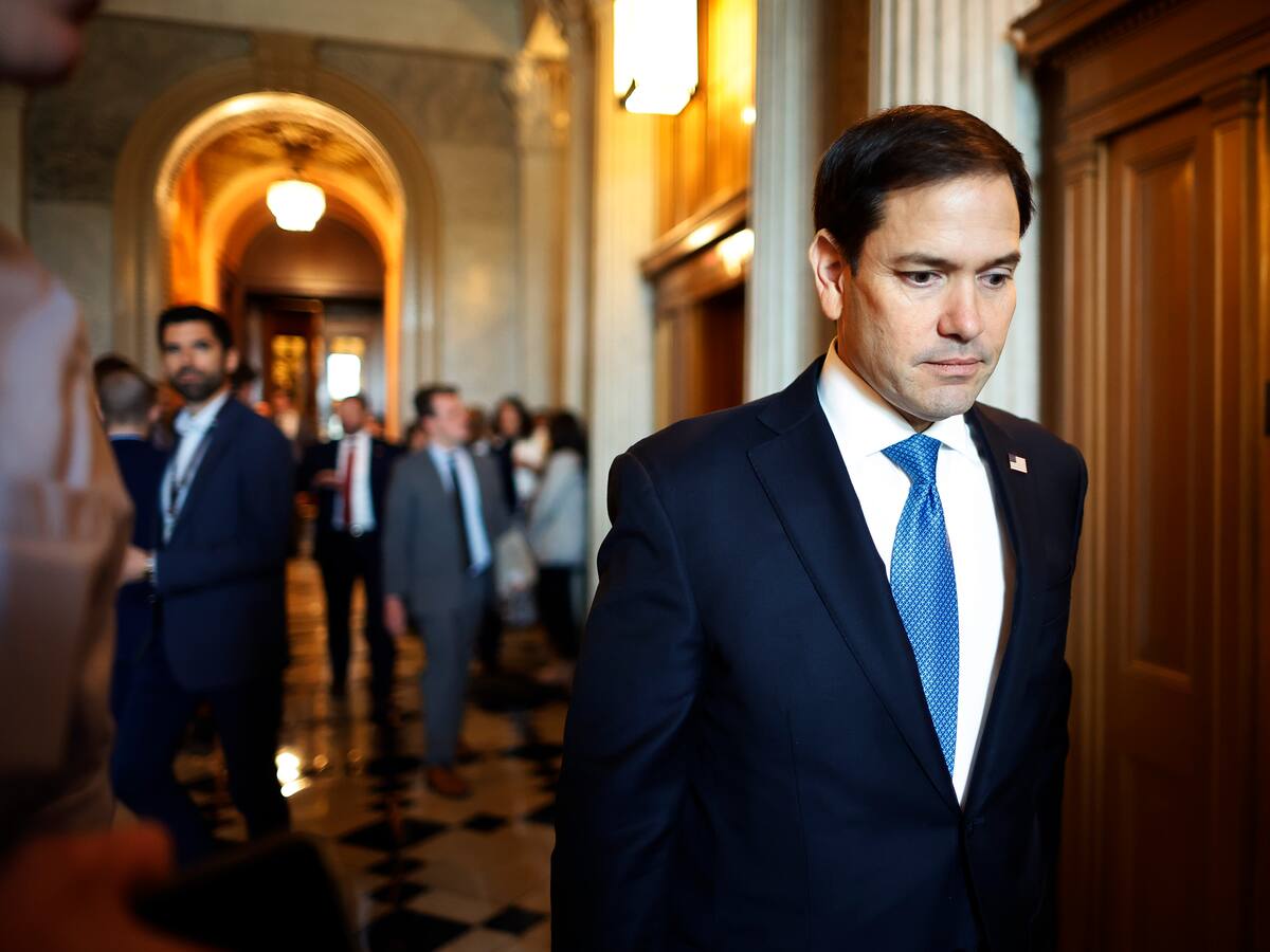 Marco Rubio criticó decisión de Gobierno Petro de ordenar “lenguaje respetuoso” con el ELN