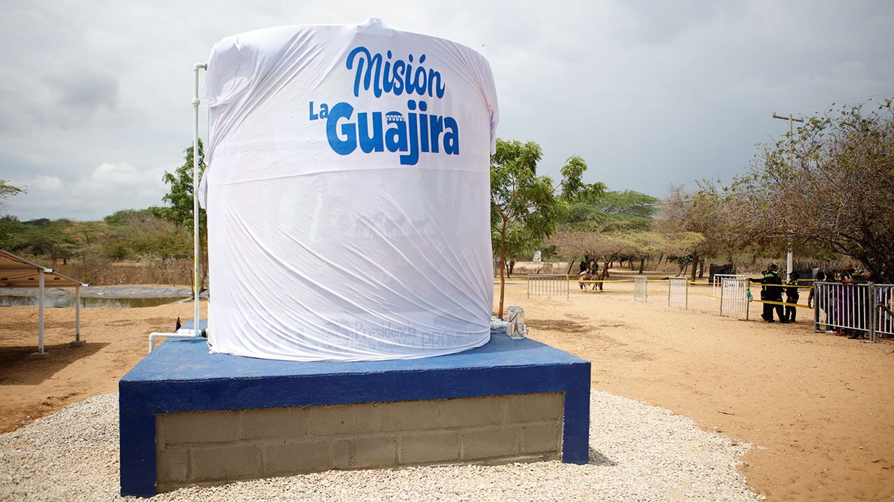 Presidente Petro asiste a la entrega de planta potabilizadora de agua en Manaure, La Guajira. Foto: Presidencia.