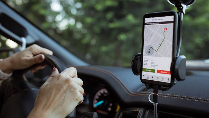 Al Oído: ¡Dejen trabajar a quienes viven de apps de transportes y al usuario elegir!