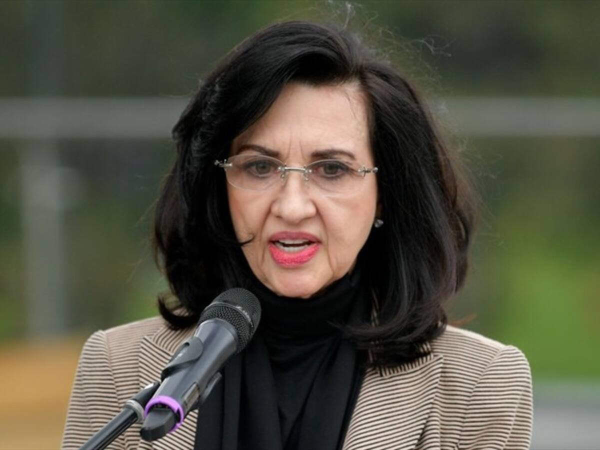 Trabajé para impulsar la política exterior en los principios de democracia: Blum