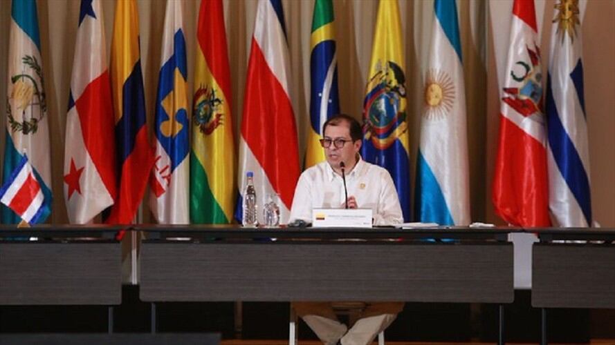 El fiscal Francisco Barbosa indicó que nueve de las capturas se dieron por orden judicial y una más por circular de Interpol. Foto: Cortesía Fiscalía