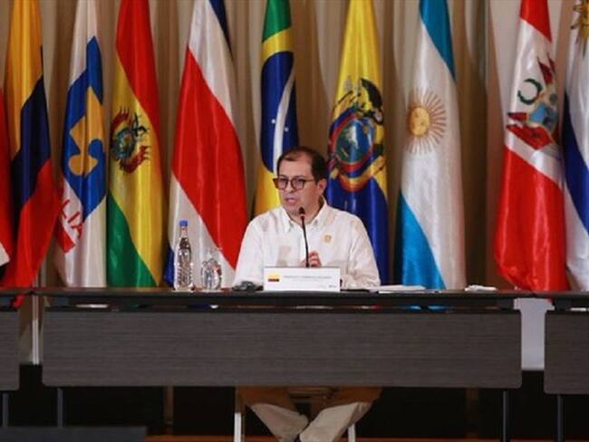 El fiscal Francisco Barbosa indicó que nueve de las capturas se dieron por orden judicial y una más por circular de Interpol. Foto: Cortesía Fiscalía