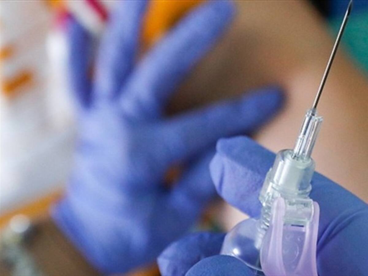 Imputan a médicos que habrían convalidado irregularmente título de cirugía estética