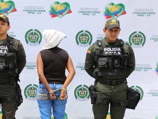 La mujer es considerada como un importante eslabón dentro de la cadena delincuencial de la extorsión carcelaria. Foto: Policía Nacional