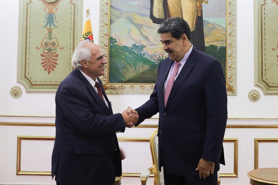 Ernesto Samper y Nicolás Maduro. Foto: Prensa Presidencial.