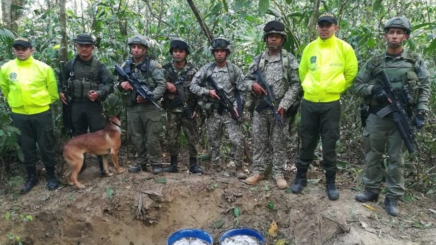 Aparentemente, los explosivos pertenecían a las disidencias de las Farc al mando de alias Gentil Duarte. Foto: Ejército Nacional