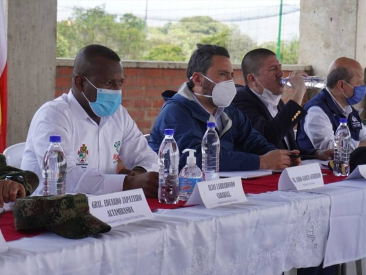 Anuncian más operaciones militares tras masacre en Buenos Aires, Cauca