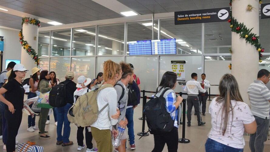 Este vuelo tendrá tres frecuencias en la semana: martes, jueves y sábados, con horario de salida a las 6:20 de la mañana y de llegada a la 1:20 de la tarde. Foto: Ian Farouk Simmonds