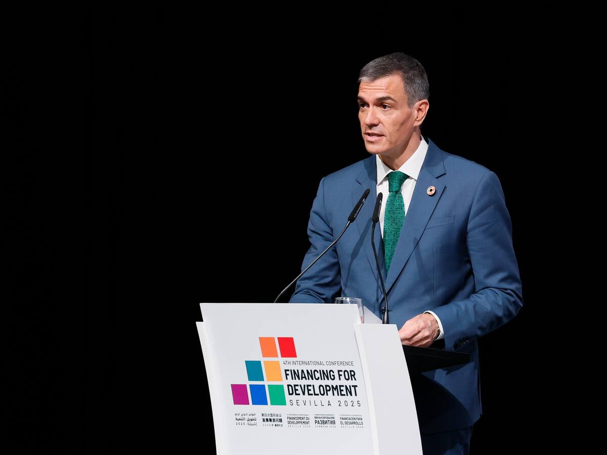 Pedro Sánchez defendió la ayuda en cooperación ante países como EE.UU. que “se baten en retirada”