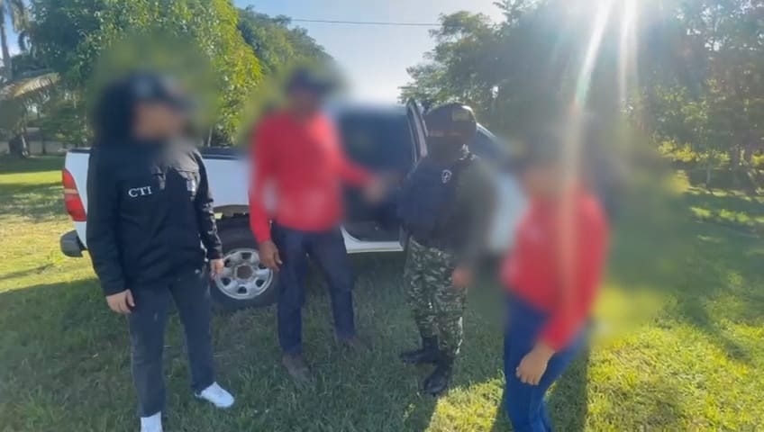 Rescatan a dos personas que habrían sido secuestradas bajo la modalidad de falso servicio en Córdoba. Foto: captura de video.