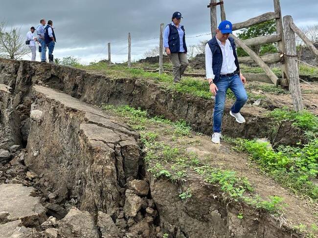 300 familias retornaron a zonas agrietadas en Puerto Escondido, Córdoba. Foto: Cortesía a Wilson Alvarado.