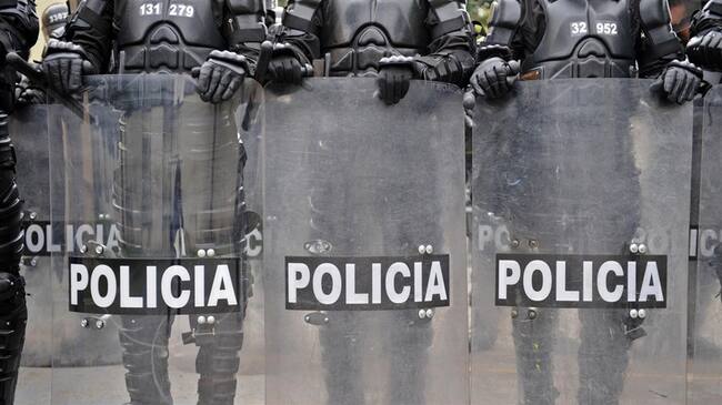 Con un simbólico acto finalizó la marcha que los estudiantes universitarios realizaron este miércoles en la ciudad de Popayán. Foto: Getty Images | Unicauca
