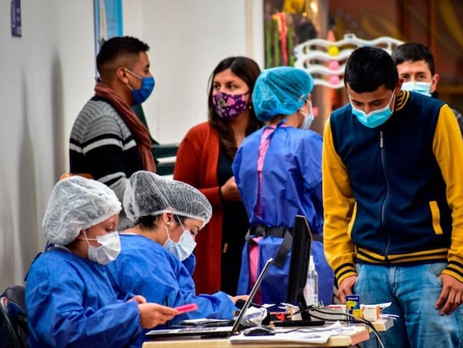 Advierten que Bogotá se quedará sin vacunas en tres días . Foto: Getty Images