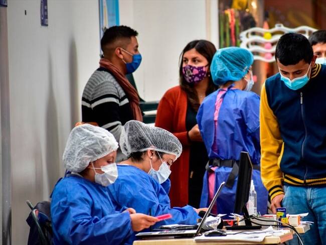 Advierten que Bogotá se quedará sin vacunas en tres días . Foto: Getty Images