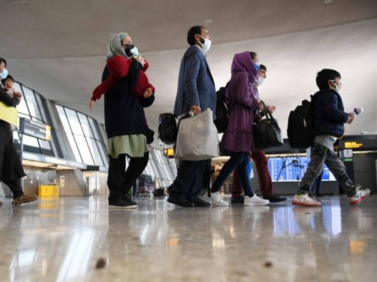 Migración Colombia ultima detalles para la llegada de afganos al país