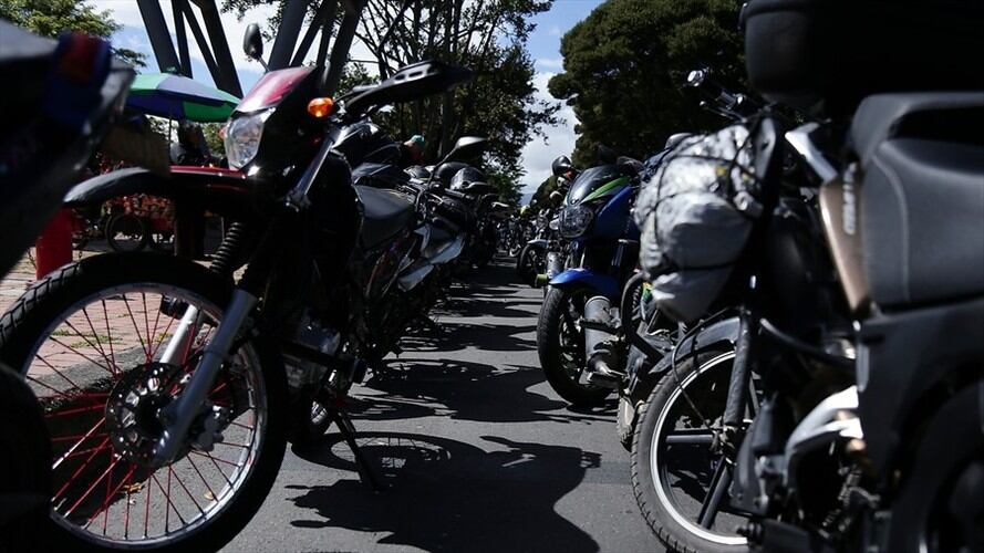 Conozca la manera en la que podrá sacar su motocicleta de los patios por infracciones de tránsito.. Foto: Colprensa - Diego Pineda