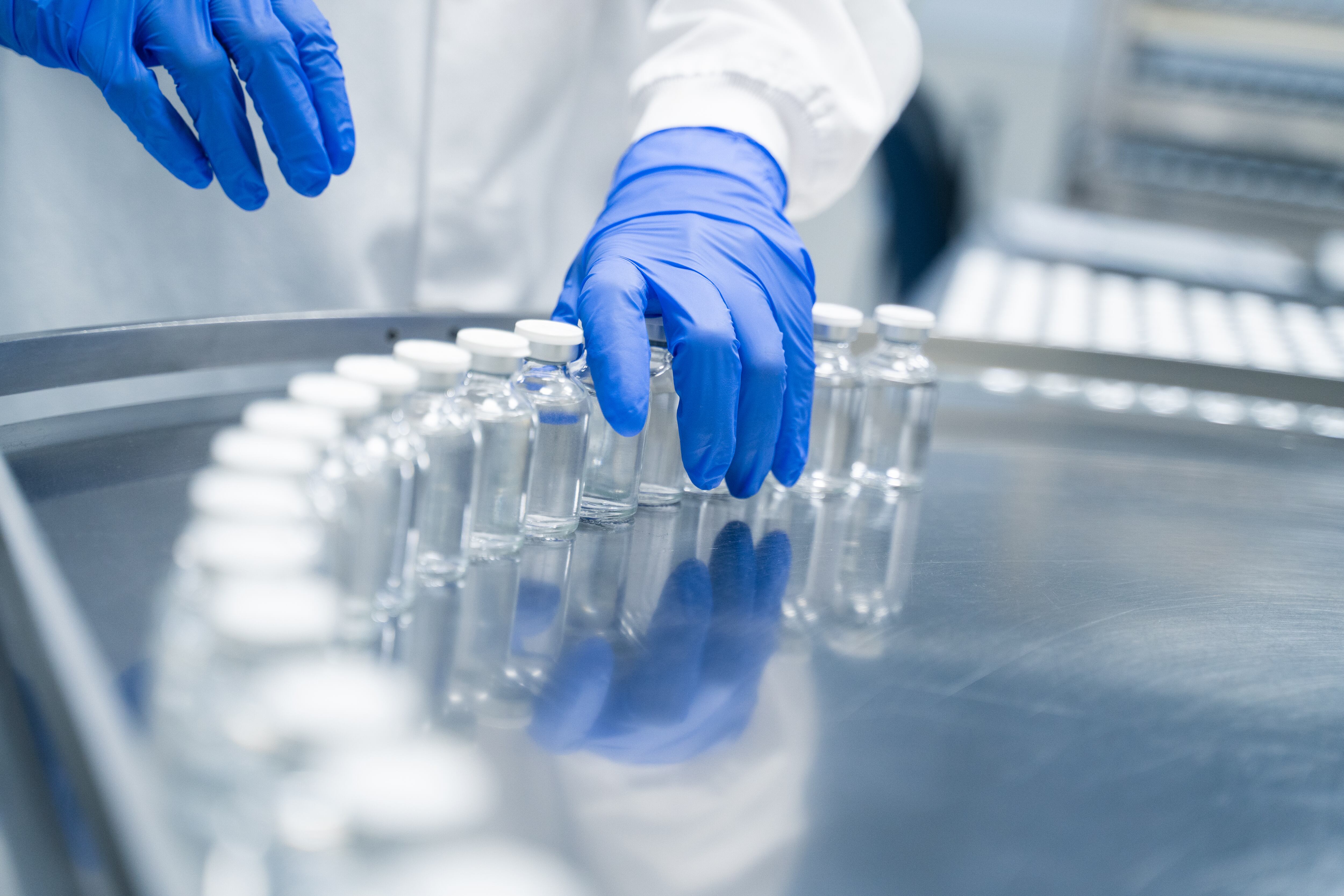Distribución de farmaceuticos. Foto: Getty Images.