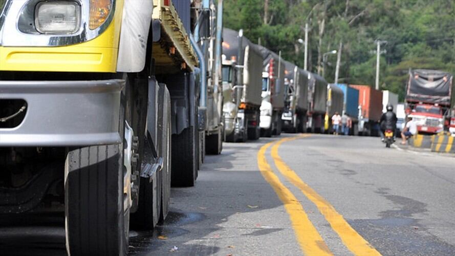 Millonarias pérdidas para los camioneros por cierre de Hidroituango. Foto: Colprensa