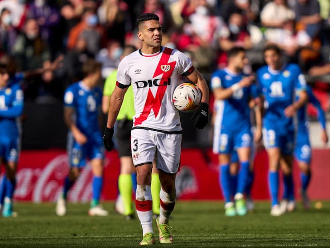 MADRID, SPAIN - JANUARY 09: Radamel Falcao of Rayo Vallecano looks on during the La Liga Santader match between Rayo Vallecano and Real Betis at Estadio de Vallecas on January 09, 2022 in Madrid, Spain (Photo by Diego Souto/Quality Sport Images/Getty Images)