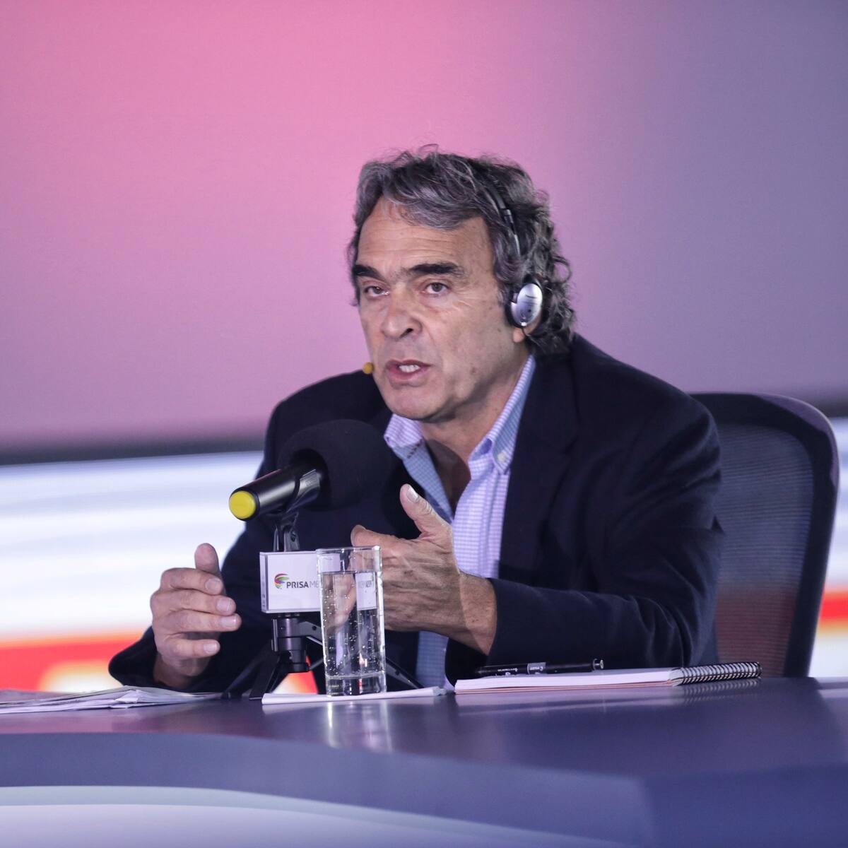 Sergio Fajardo envió a su equipo a diferentes departamentos para sumar apoyos