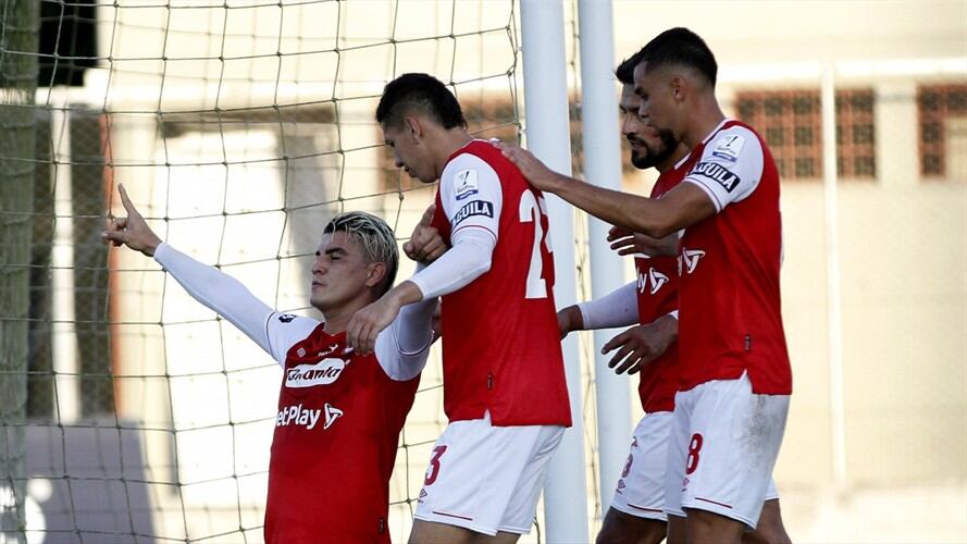 Michael Rangel deja de ser jugador de Santa Fe. Foto: Twitter: @SantaFe