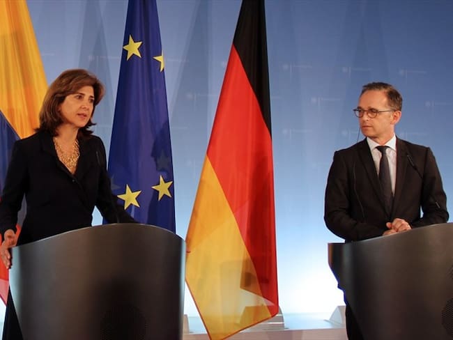 La Canciller colombiana, María Ángela Holguín y su homólogo alemán, Heiko Maas. Foto: Cancillería