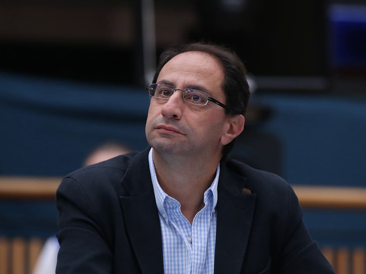 MinHacienda de Duque responde a trino de presidente Petro sobre déficit fiscal