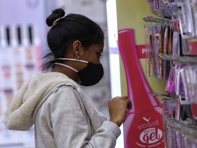 Restricciones influyeron en disminución de ventas durante segundo día sin IVA: Fenalco