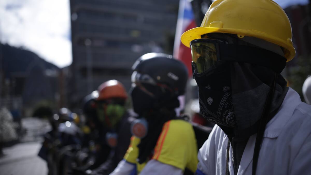 Comandante de Policía de Bogotá denuncia que la Primera Línea utiliza estudiantes para mentir sobre casos de abuso sexual
