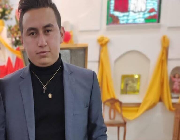 Arley Danilo Espitia Lara de 24 años, Umbita Boyacá, mientras fue detenido por migración de ese país acusándolo de haber sido parte de un complot para derrocar a Nicolás Maduro.