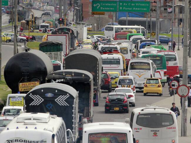 Pico y placa en Bogotá para hoy 24 de febrero: Horarios y restricciones. Foto/Colprensa.
